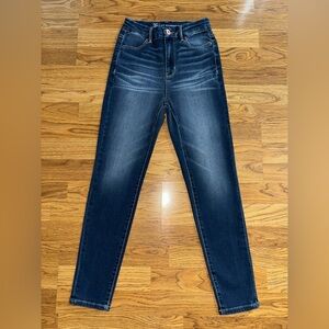 No Boundaries Hi Rise Skinny Jeans Juniors Size 5 Medium Wash Whisker Designs
